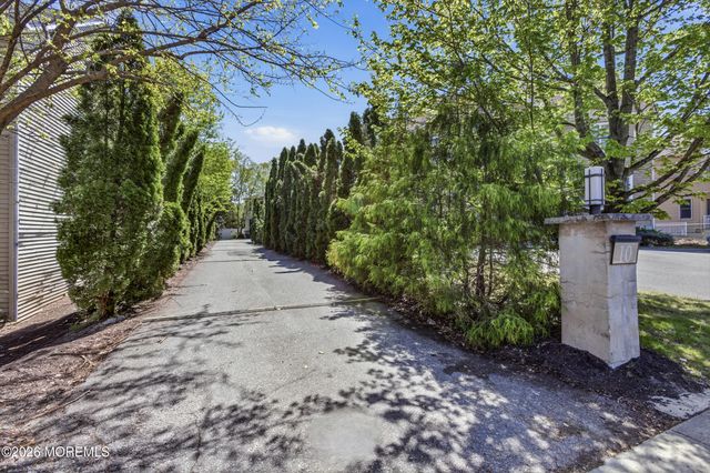 10 New York Avenue, Lakewood, NJ 08701