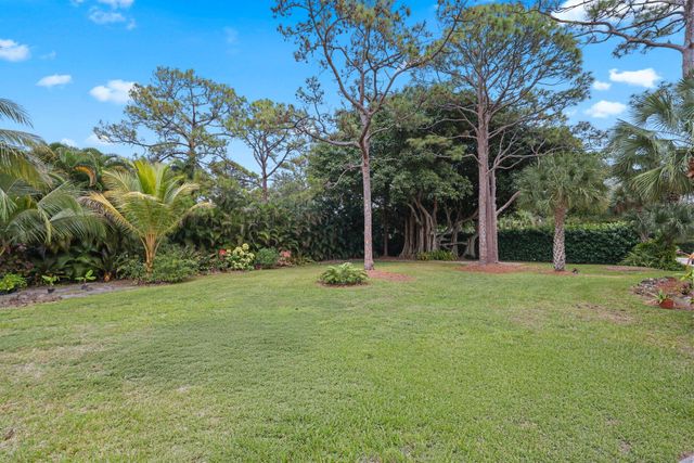 4579 Square Lake Drive, Palm Beach Gardens, FL 33418