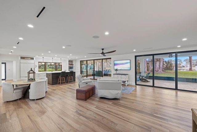 4579 Square Lake Drive, Palm Beach Gardens, FL 33418