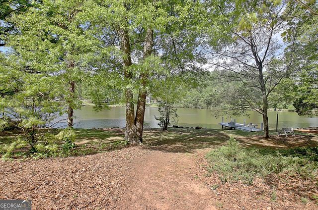 110 Sunset Court, Senoia, GA 30276