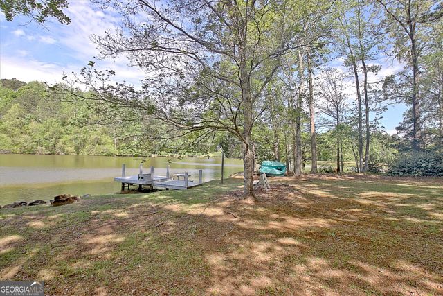 110 Sunset Court, Senoia, GA 30276