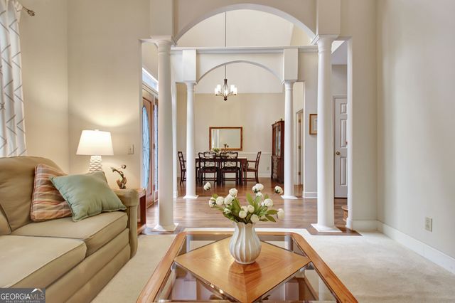 110 Sunset Court, Senoia, GA 30276