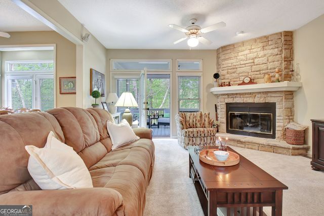 110 Sunset Court, Senoia, GA 30276