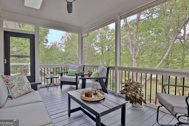110 Sunset Court, Senoia, GA 30276