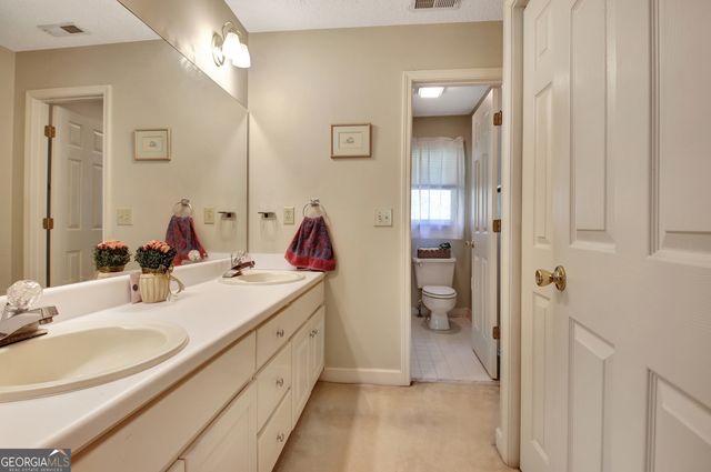 110 Sunset Court, Senoia, GA 30276