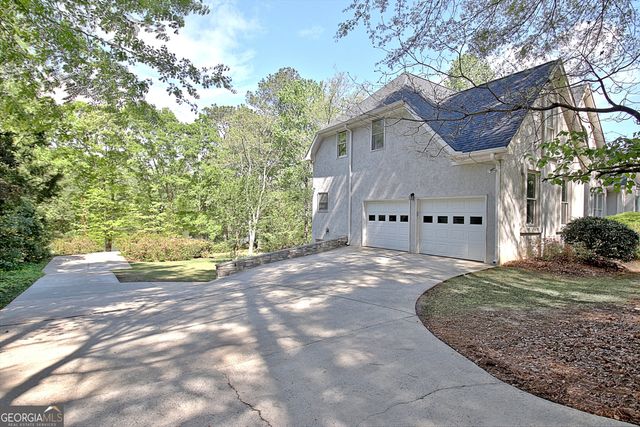110 Sunset Court, Senoia, GA 30276