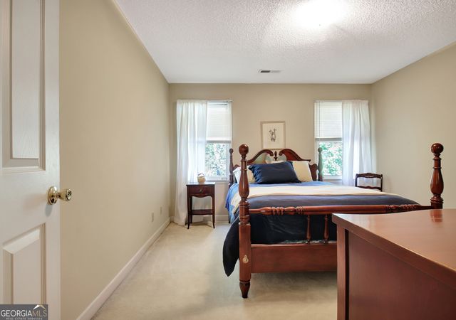 110 Sunset Court, Senoia, GA 30276