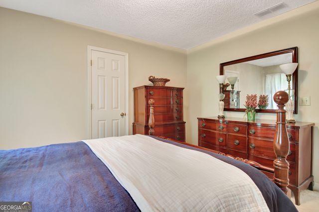 110 Sunset Court, Senoia, GA 30276