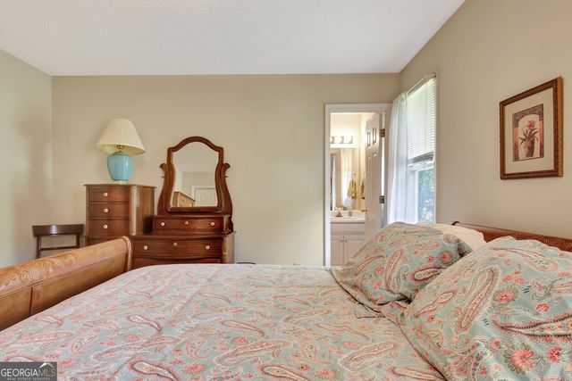 110 Sunset Court, Senoia, GA 30276