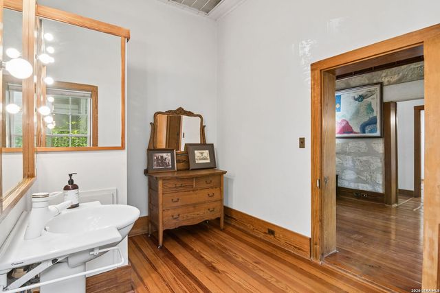 221 Madison, San Antonio, TX 78204