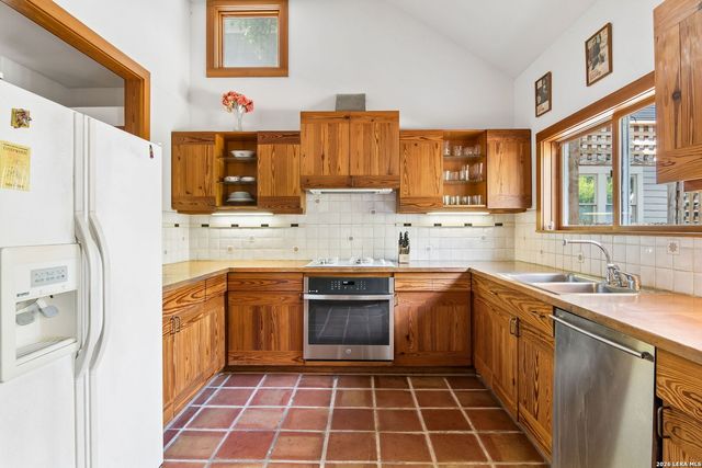 221 Madison, San Antonio, TX 78204