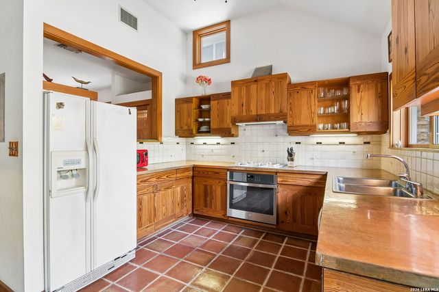 221 Madison, San Antonio, TX 78204