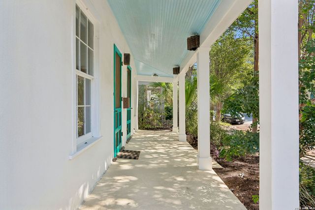 221 Madison, San Antonio, TX 78204