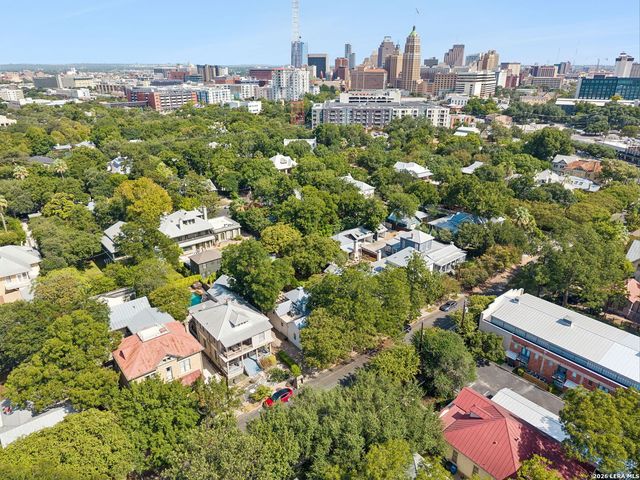 221 Madison, San Antonio, TX 78204
