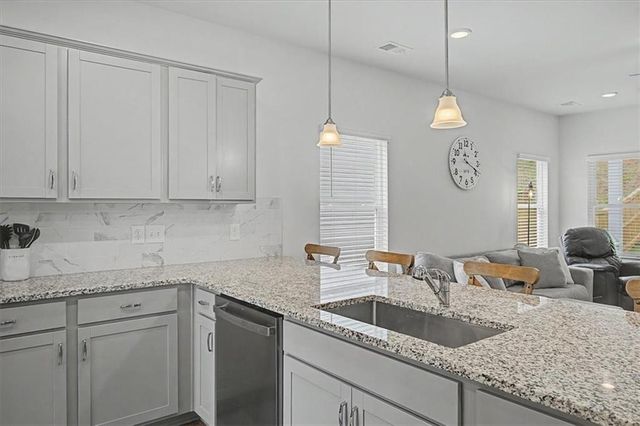 103 Sycamore Lane, Calhoun, GA 30701