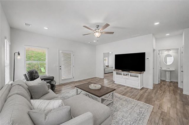 103 Sycamore Lane, Calhoun, GA 30701