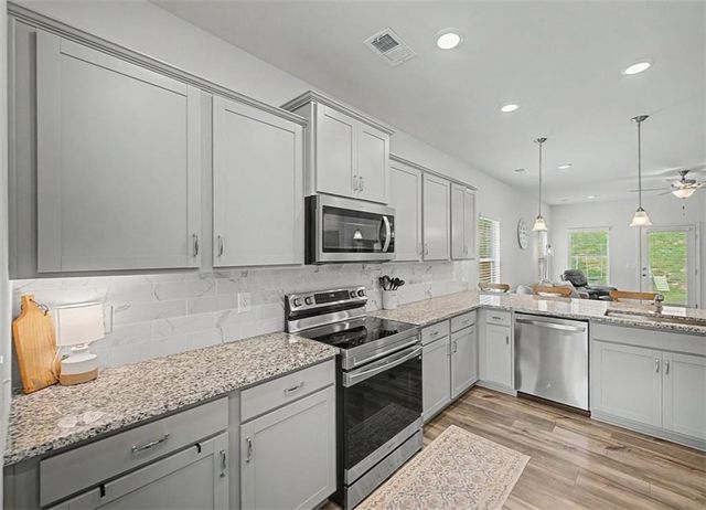 103 Sycamore Lane, Calhoun, GA 30701