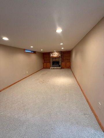 501 6th Street NW, Elk River, MN 55330