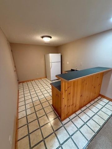 501 6th Street NW, Elk River, MN 55330