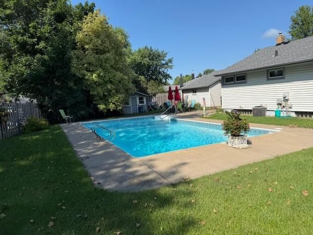 501 6th Street NW, Elk River, MN 55330