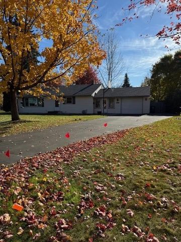 501 6th Street NW, Elk River, MN 55330