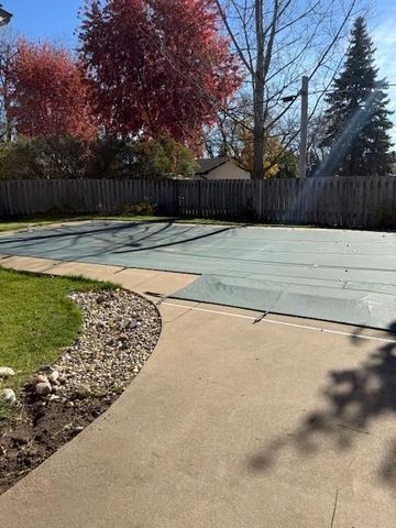 501 6th Street NW, Elk River, MN 55330