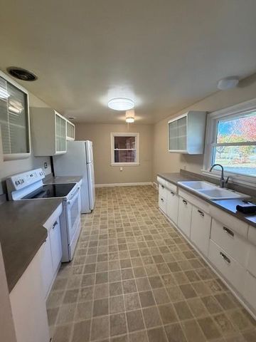 501 6th Street NW, Elk River, MN 55330