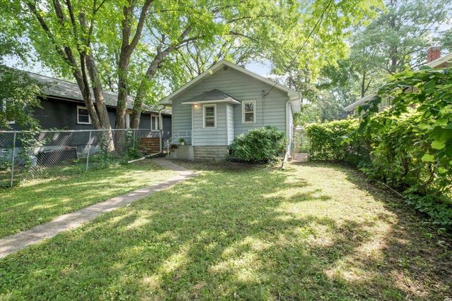 3932 45th Avenue S, Minneapolis, MN 55406