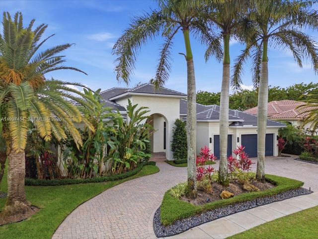 770 Leigh Palm Ave, Plantation, FL 33324
