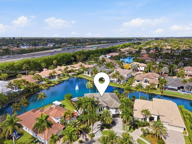 770 Leigh Palm Ave, Plantation, FL 33324