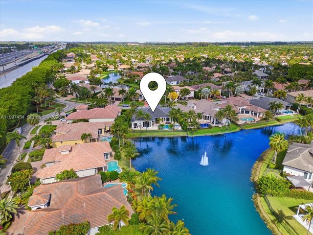 770 Leigh Palm Ave, Plantation, FL 33324