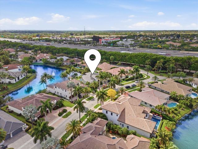 770 Leigh Palm Ave, Plantation, FL 33324