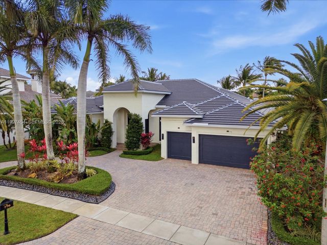 770 Leigh Palm Ave, Plantation, FL 33324