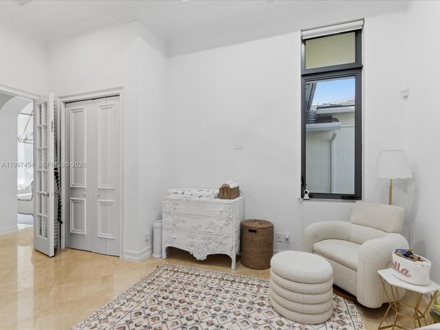 770 Leigh Palm Ave, Plantation, FL 33324