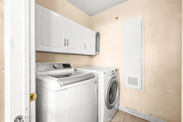 10502 S 8th Place, Inglewood, CA 90303