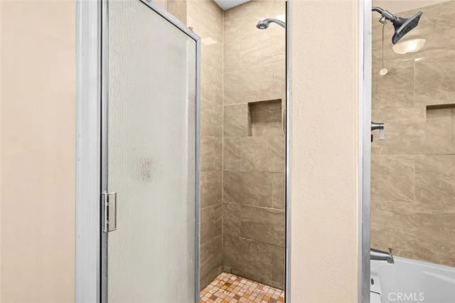 10502 S 8th Place, Inglewood, CA 90303