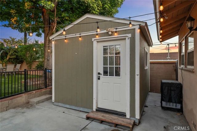 10502 S 8th Place, Inglewood, CA 90303