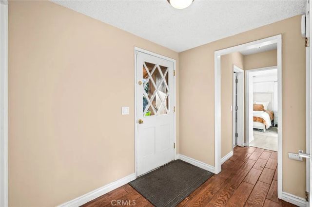 10502 S 8th Place, Inglewood, CA 90303