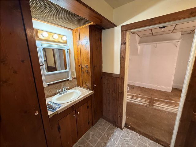 3256 Constitution Blvd, Blaine Twp, PA 15323