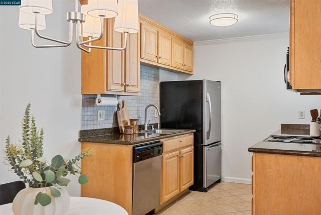 1505 Kirker Pass Rd 101, Concord, CA 94521