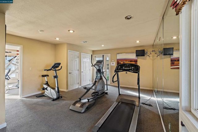 1505 Kirker Pass Rd 101, Concord, CA 94521