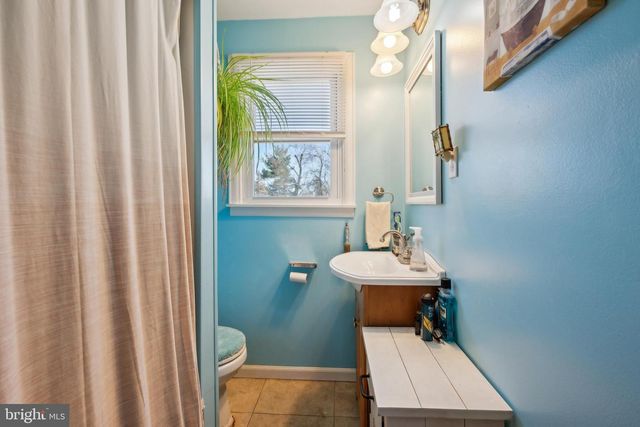 518 GREENWOOD AVE, Delran, NJ 08075