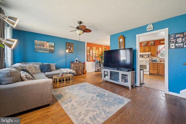 518 GREENWOOD AVE, Delran, NJ 08075
