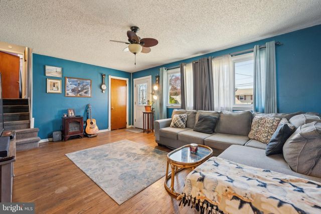 518 GREENWOOD AVE, Delran, NJ 08075