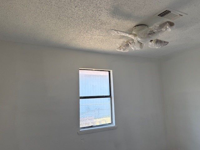 1605 E 10th Avenue, Corsicana, TX 75110