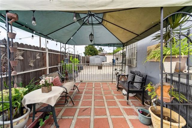 400 West Maple Street, Compton, CA 90220