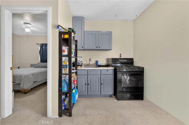 400 West Maple Street, Compton, CA 90220