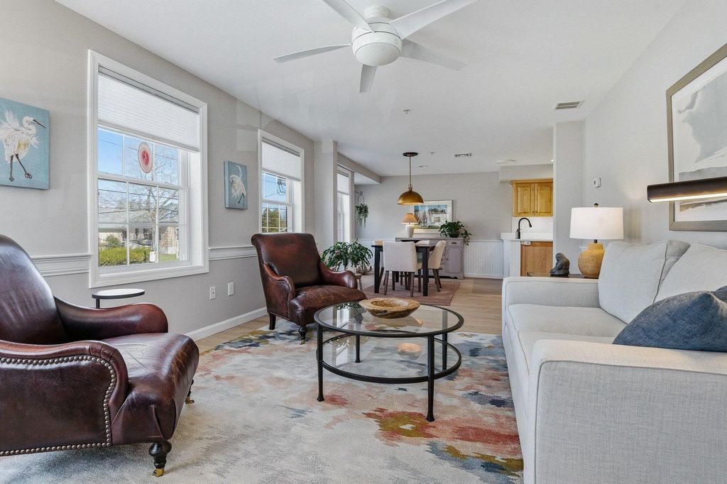 Image 1 of property listing at 105 Winnacunnet Rd Apt 5, Hampton, NH 03842