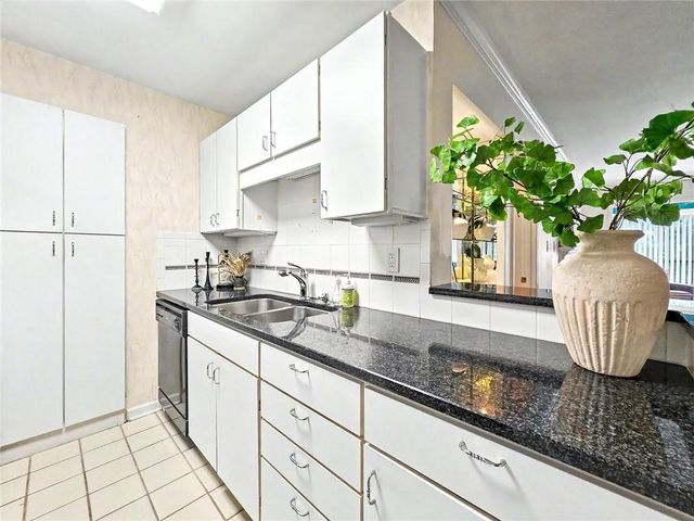 28402 Plantation Drive NE, Atlanta, GA 30324