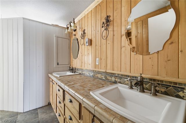 710 Bunarch Road, Pahrump, NV 89060